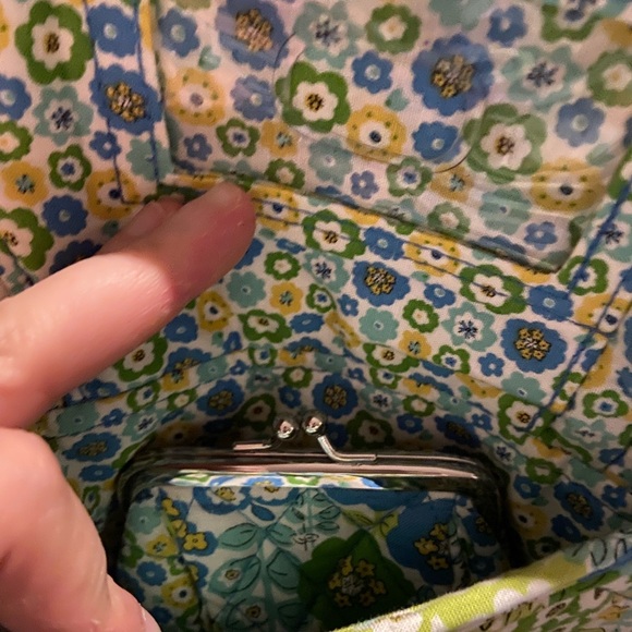 Vera Bradley Quilted Lizzie Crossbody - Picture 4 of 4